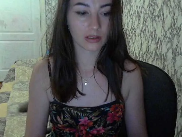 Live sex webcam photo for ErikaCharm #275834143