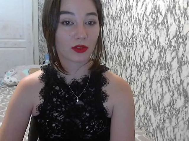 Live sex webcam photo for ErikaCharm #276031998