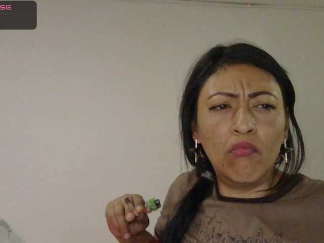 Live sex webcam photo for ErikaMartinez #290398718