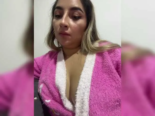 Live sex webcam photo for Erin- #292622821