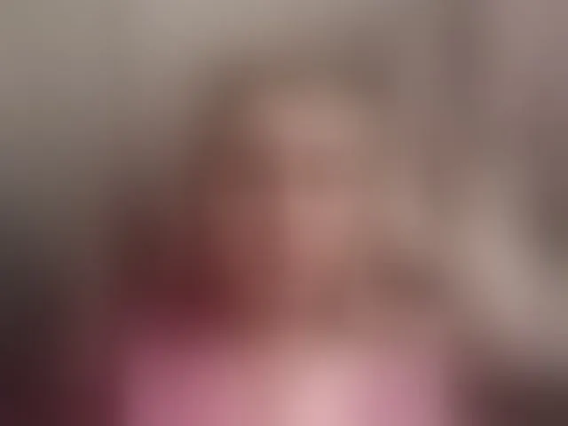 Live sex webcam photo for Erin- #293624714