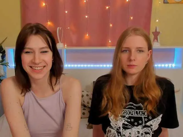 Live sex webcam photo for ErinandBonnie #272067350