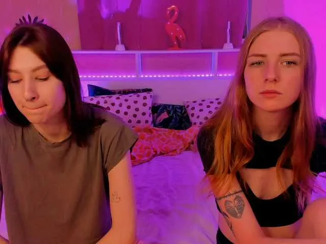 Live sex webcam photo for ErinandBonnie #272306638