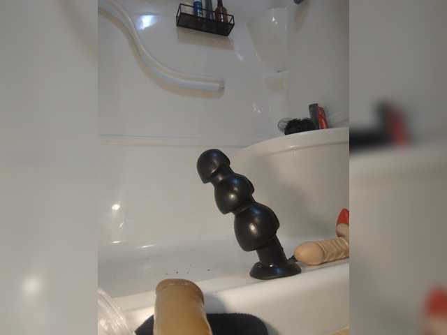 Live sex webcam photo for Ernestdom123 #277680104