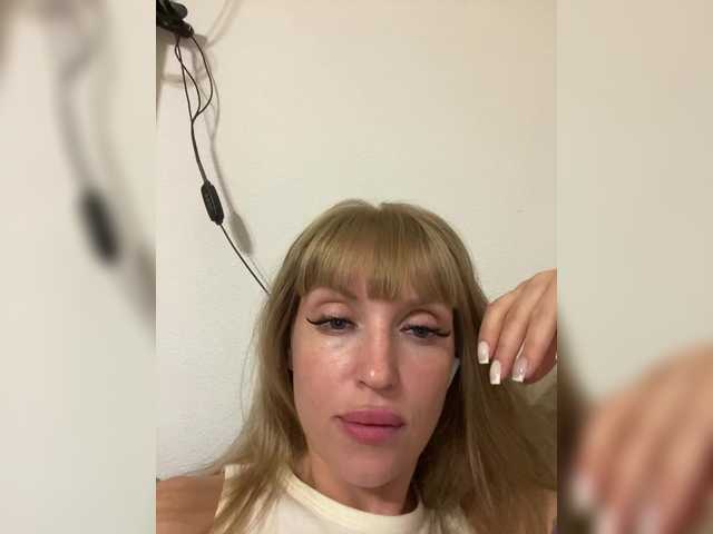 Live sex webcam photo for ErnieFlossy #291273332