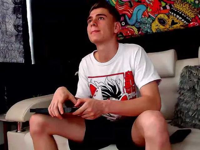 Live sex webcam photo for ErosMiller #273273702