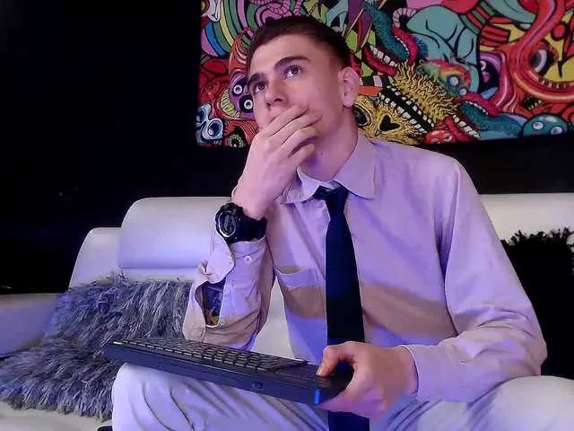 Live sex webcam photo for ErosMiller #273313099
