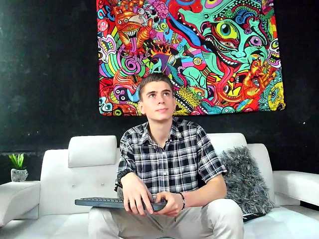 Live sex webcam photo for ErosMiller #273426539