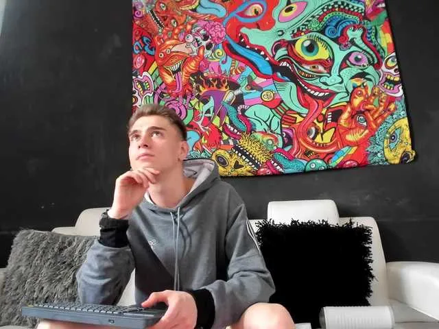 Live sex webcam photo for ErosMiller #273505551