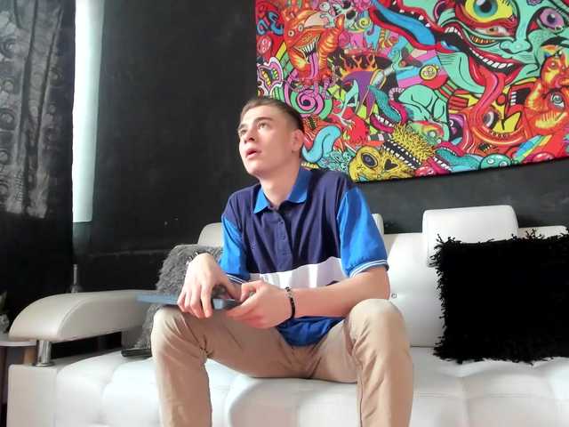 Live sex webcam photo for ErosMiller #273580939