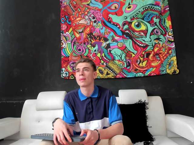 Live sex webcam photo for ErosMiller #273582791