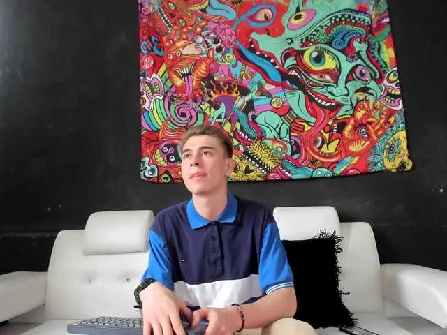 Live sex webcam photo for ErosMiller #273591104