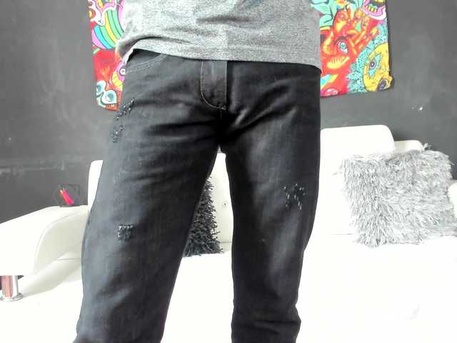 Live sex webcam photo for ErosMiller #273624726