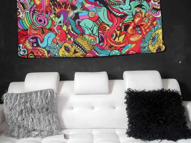 Live sex webcam photo for ErosMiller #273667985