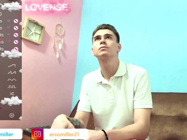 Live sex webcam photo for ErosMiller #273744548