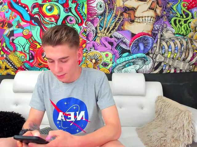 Live sex webcam photo for ErosMiller #274284205