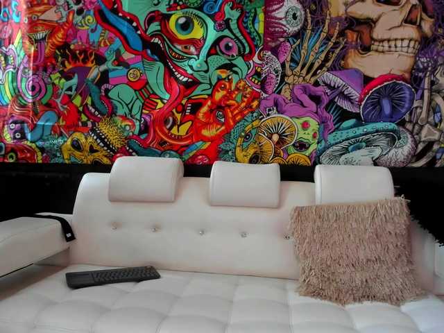 Live sex webcam photo for ErosMiller #274312119