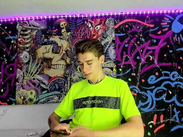 Live sex webcam photo for ErosMiller #275648789