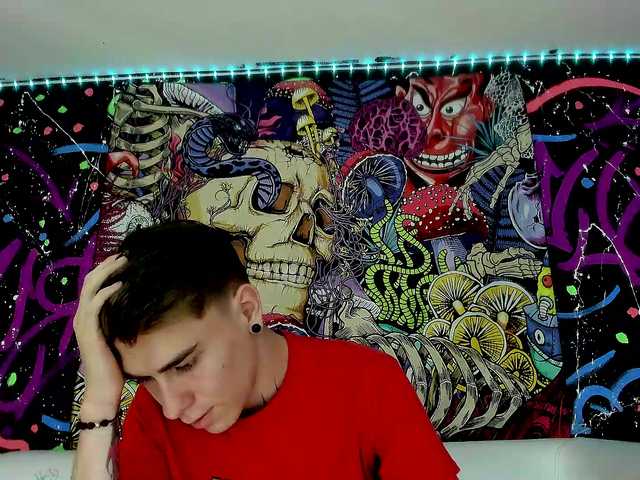 Live sex webcam photo for ErosMiller #275708113