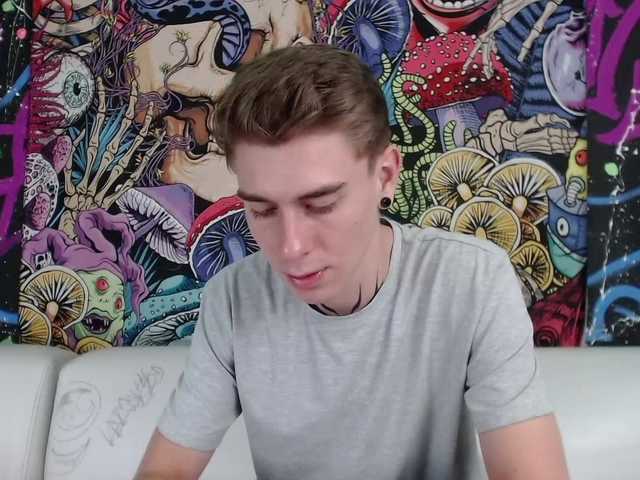 Live sex webcam photo for ErosMiller #275960161