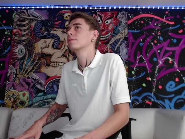 Live sex webcam photo for ErosMiller #276029414