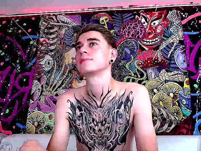 Live sex webcam photo for ErosMiller #276255816