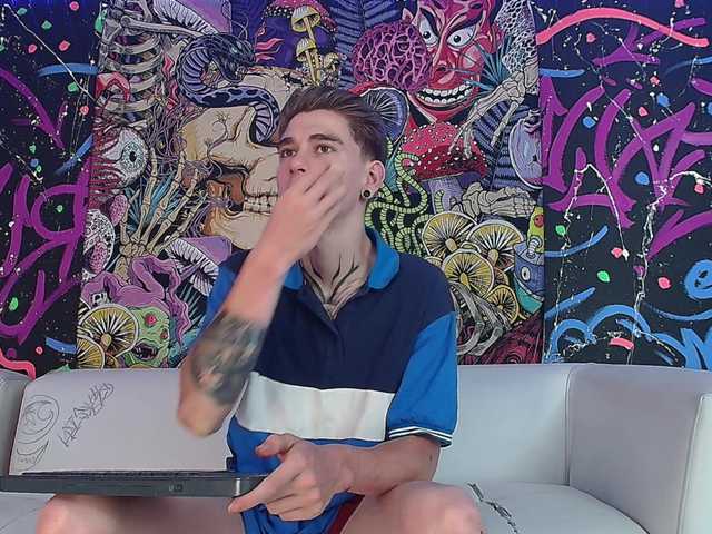 Live sex webcam photo for ErosMiller #276305704