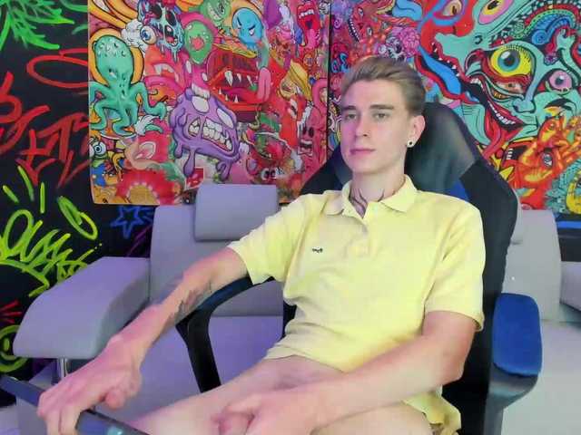 Live sex webcam photo for ErosMiller #276587786