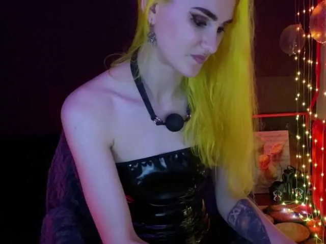 Live sex webcam photo for EroticSynthGoddess #275520918