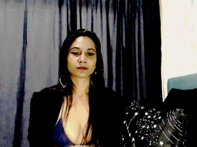 Live sex webcam photo for ErroticStarr #276025627