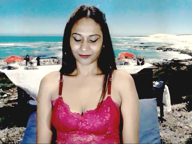 Live sex webcam photo for ErroticStarr #283961880