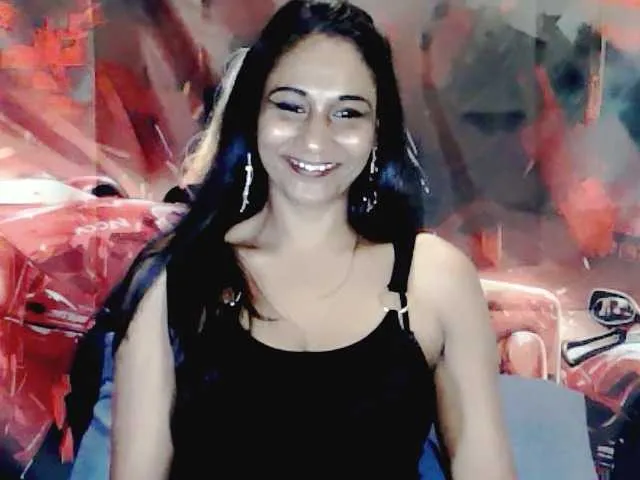 Live sex webcam photo for ErroticStarr #290243148