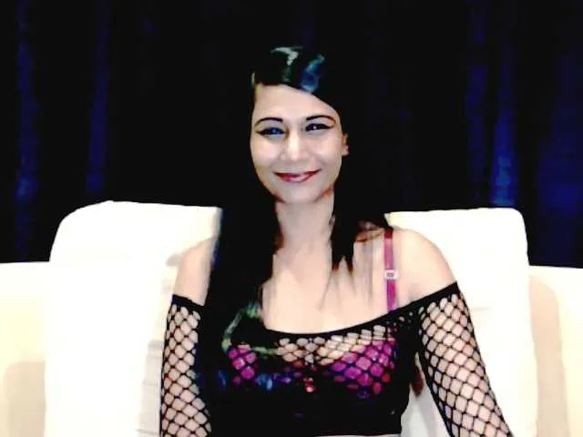 Live sex webcam photo for ErroticStarr #290758623