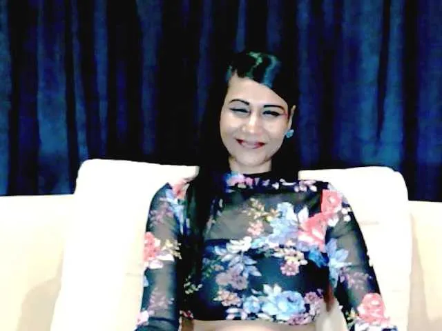 Live sex webcam photo for ErroticStarr #290868354