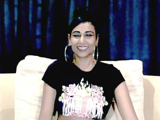 Live sex webcam photo for ErroticStarr #290900823