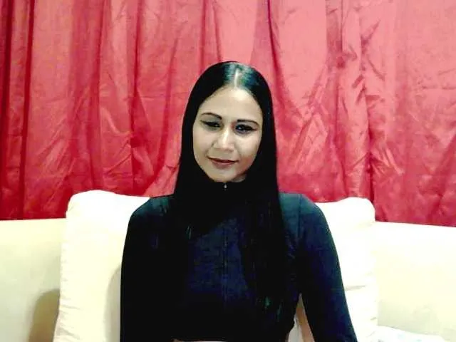 Live sex webcam photo for ErroticStarr #290997458