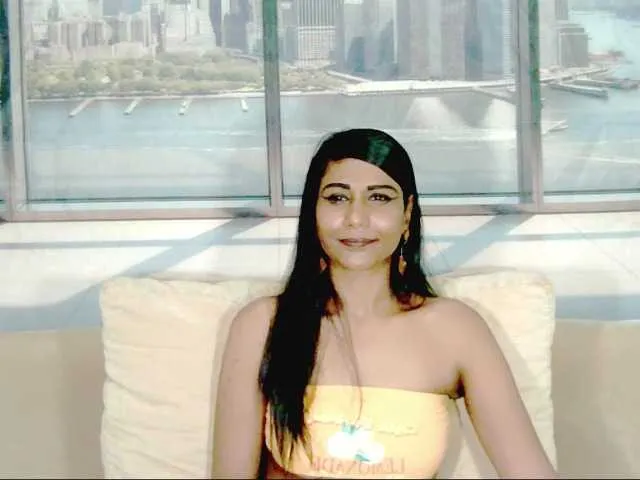 Live sex webcam photo for ErroticStarr #292126163