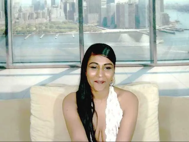 Live sex webcam photo for ErroticStarr #292133833