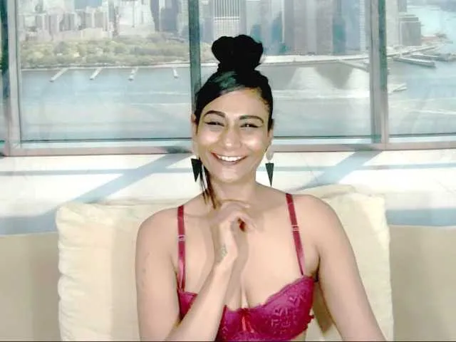 Live sex webcam photo for ErroticStarr #292156407