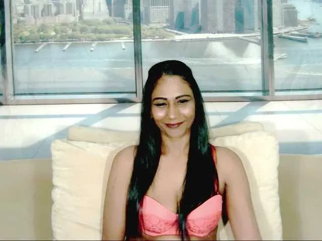 Live sex webcam photo for ErroticStarr #292163583