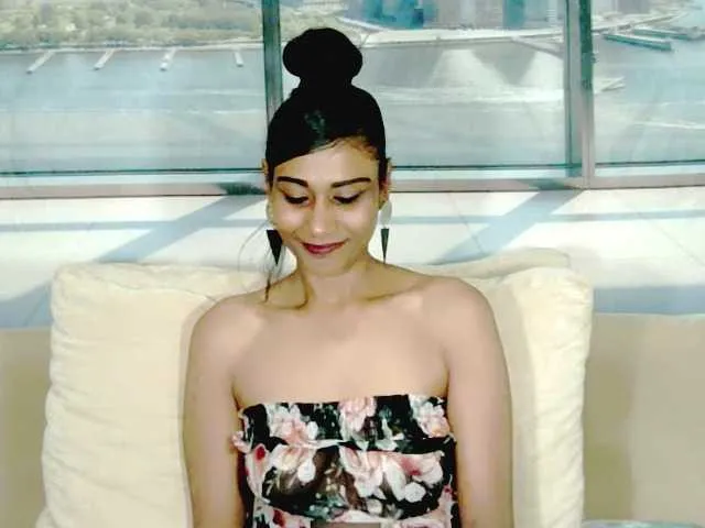 Live sex webcam photo for ErroticStarr #292221952