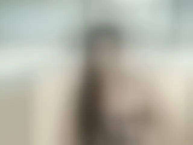Live sex webcam photo for ErroticStarr #292598390