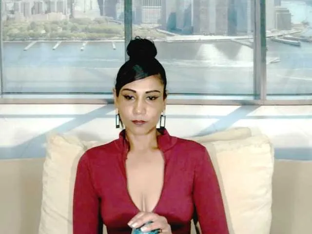 Live sex webcam photo for ErroticStarr #292688973