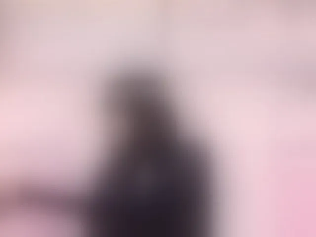 Live sex webcam photo for ErroticStarr #293986889