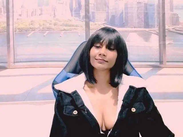 Live sex webcam photo for ErroticStarr #294169955