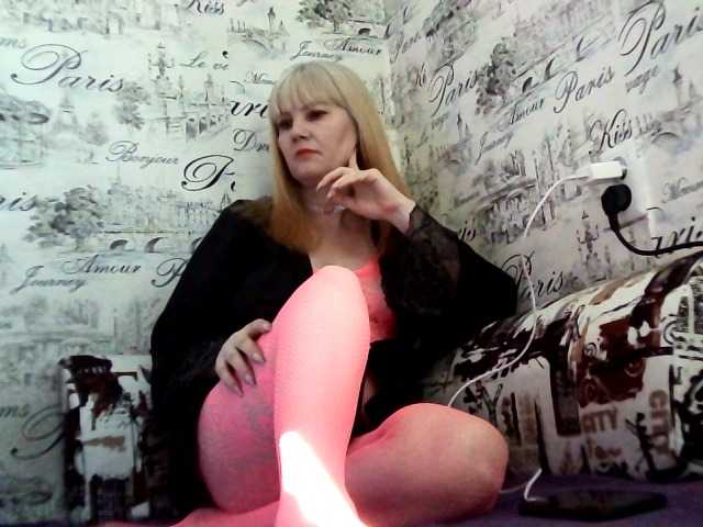 Live sex webcam photo for Esenia79 #277399188