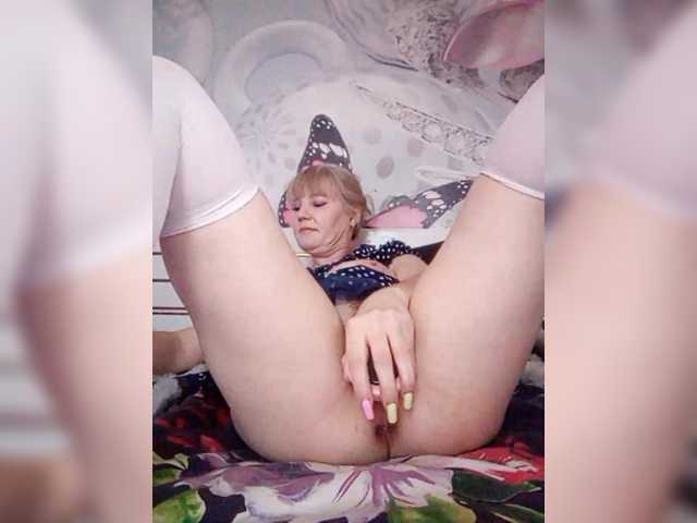 Live sex webcam photo for Esenia79 #290565189