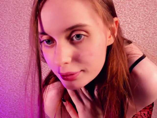 Live sex webcam photo for EshlinnBrook #273743078