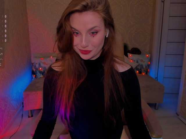 Live sex webcam photo for Esmeerrr #277001328