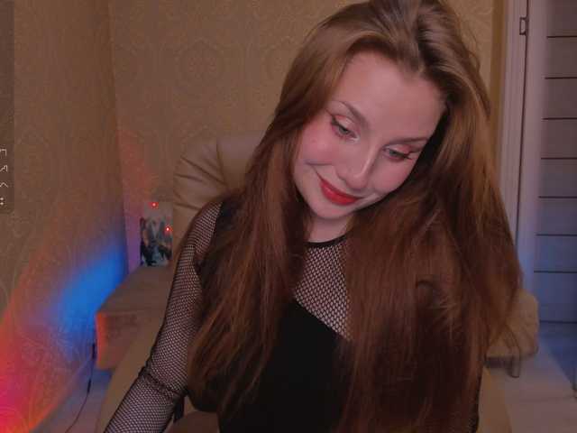 Live sex webcam photo for Esmeerrr #277266559